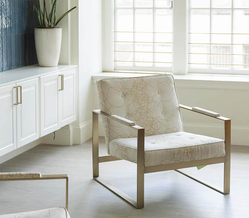 Image fauteuil dans une salle